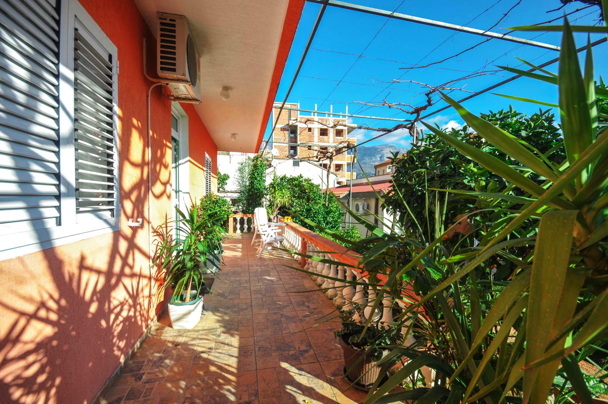 Apartments Orange Будва Екстер'єр фото