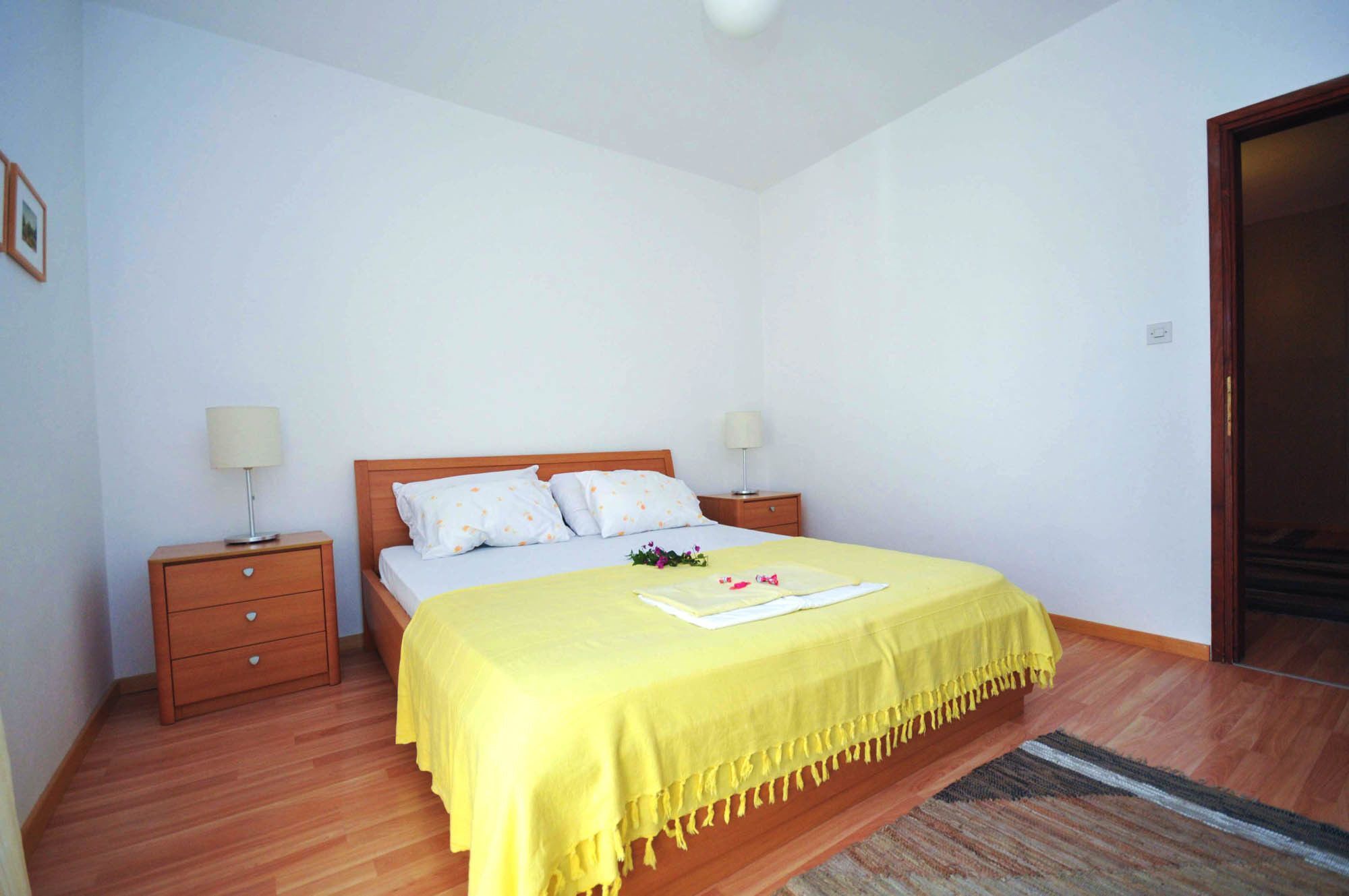 Apartments Orange Будва Екстер'єр фото